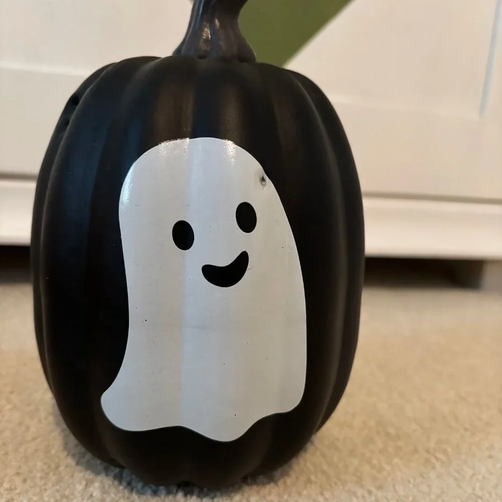 LIKE NEW! Target Orange/Black Jack o' Lantern and Ghost Pumpkins